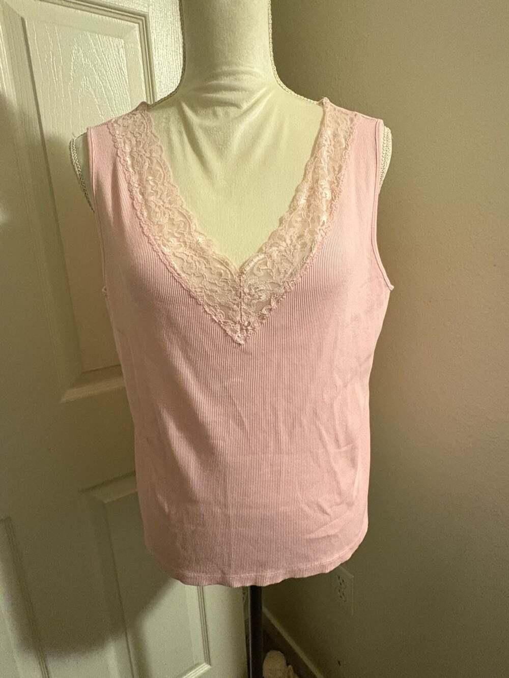 Lauren Ralph Lauren Women's Pink Ribbed Cotton Lace Trim V-Neck Tank Top XL